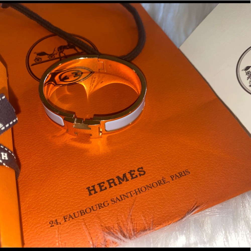 Hermes Clic H Bracelet - Picture 12 of 17
